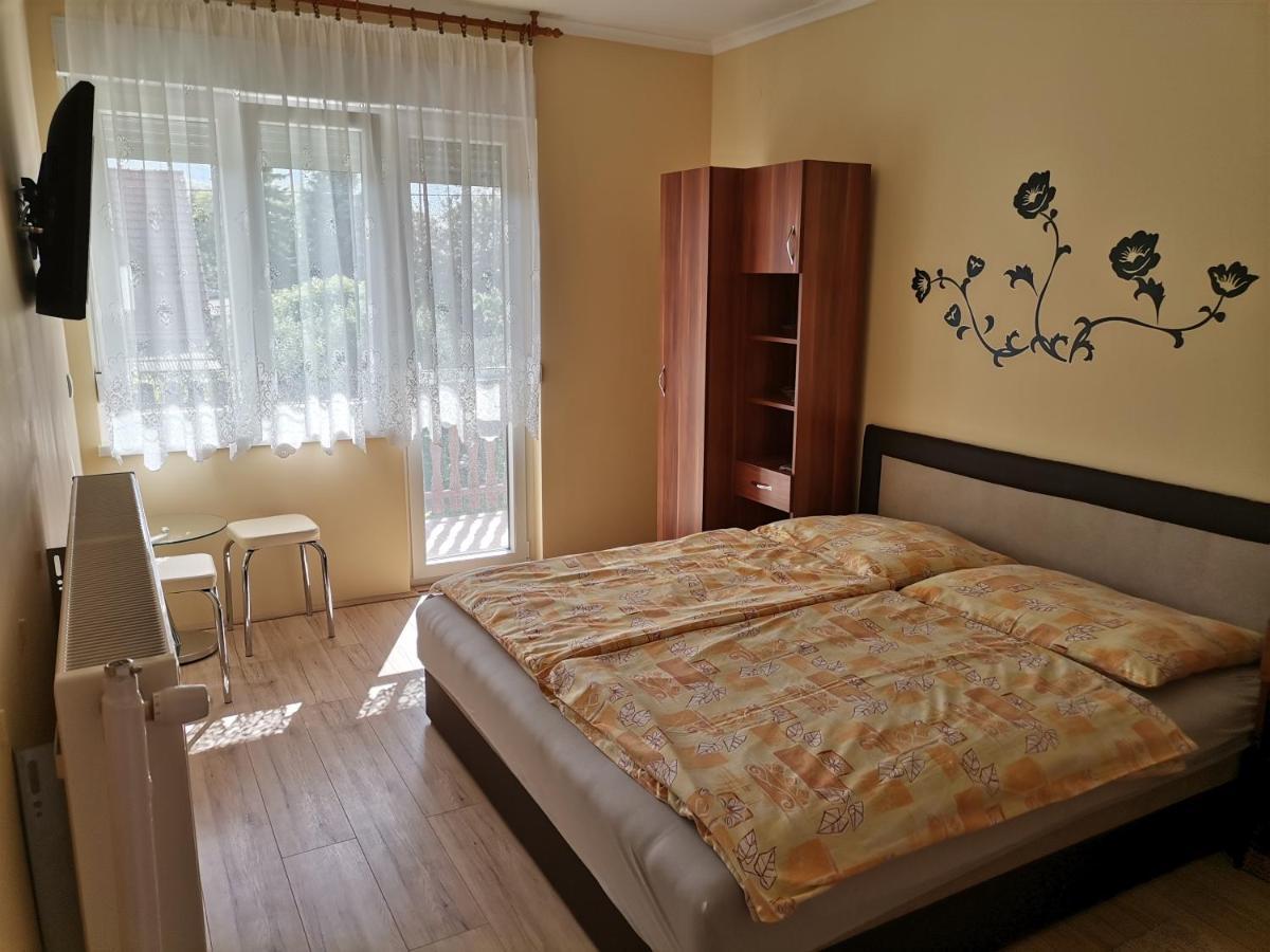 Lea Apartman Harkány Exteriör bild
