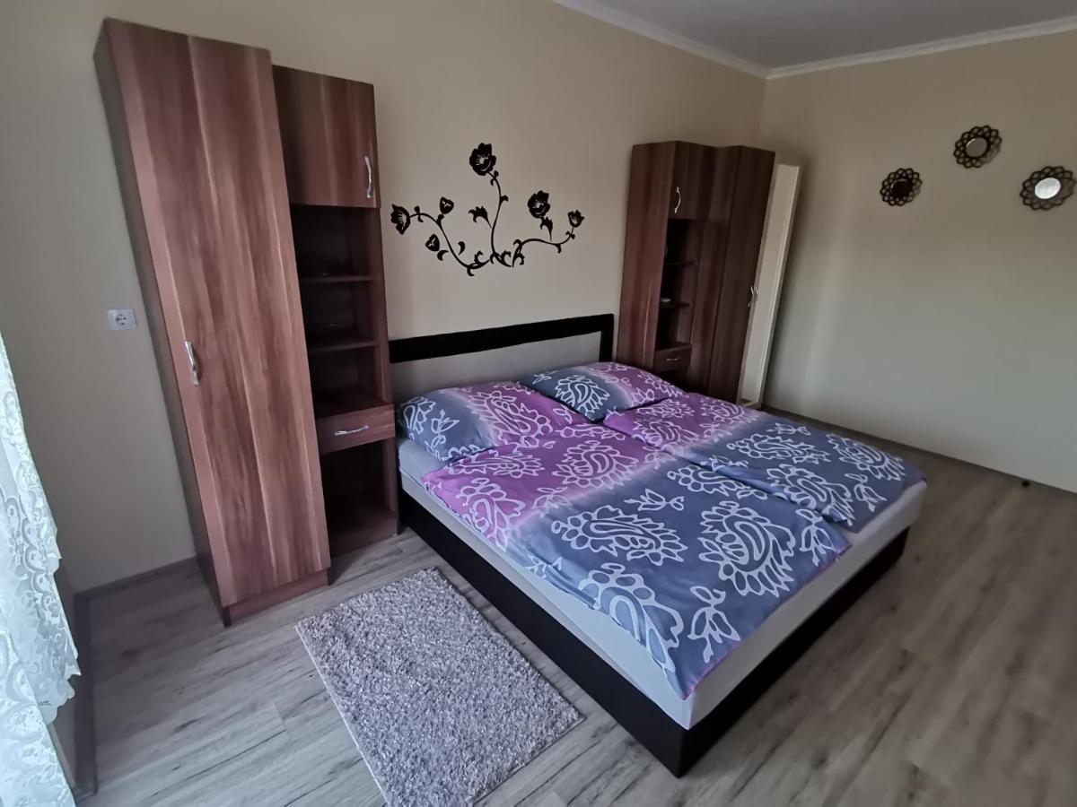 Lea Apartman Harkány Exteriör bild