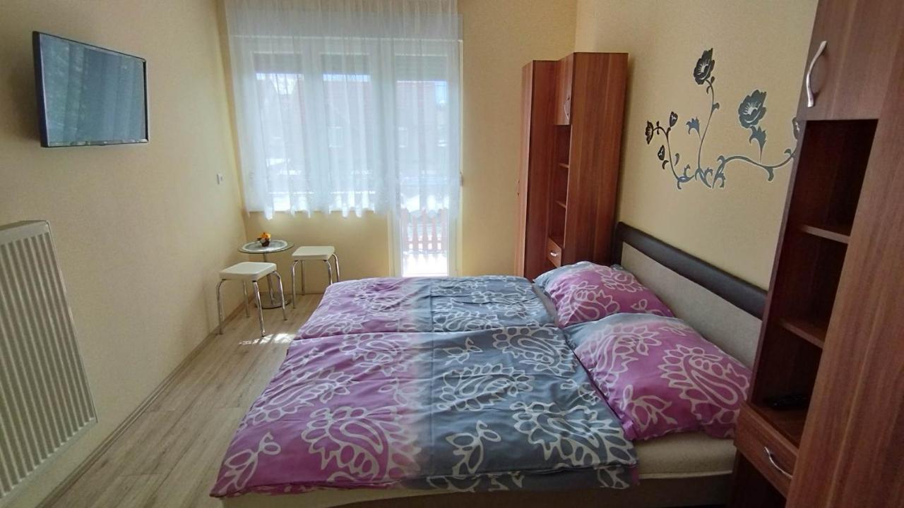 Lea Apartman Harkány Exteriör bild